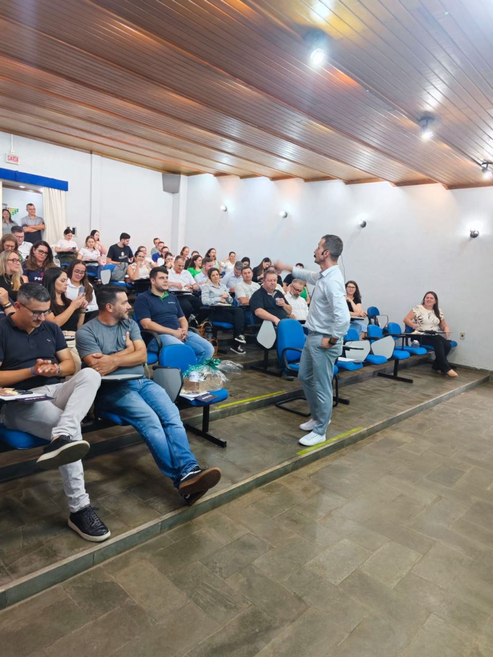 MB Comunicao Empresarial e Organizacional -