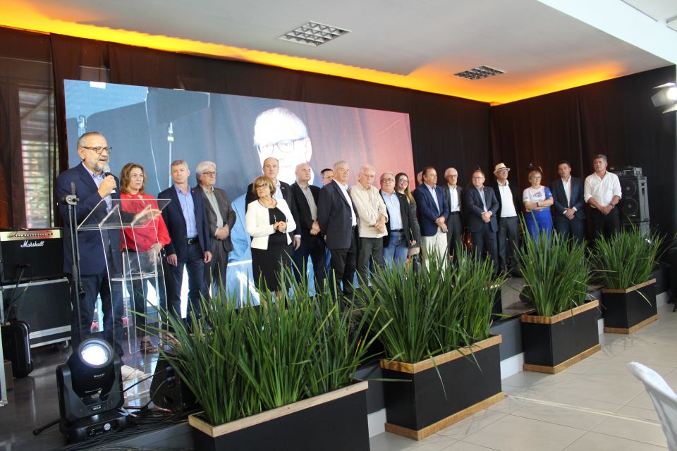 MB Comunicao Empresarial e Organizacional -