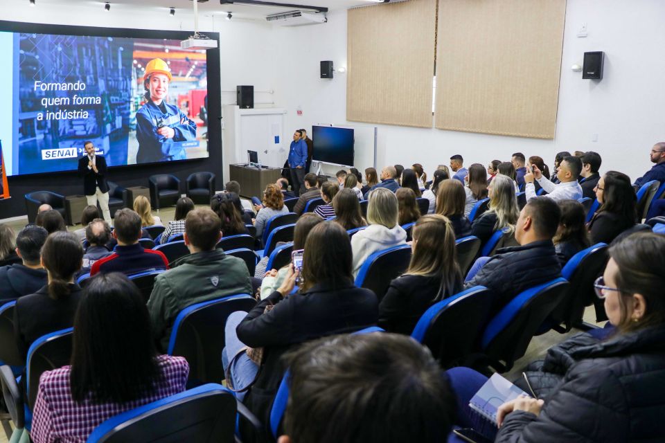 MB Comunicao Empresarial e Organizacional -
