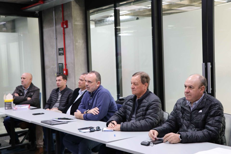 MB Comunicao Empresarial e Organizacional -