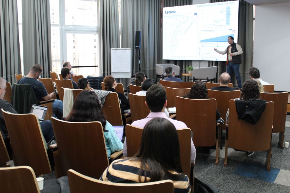 MB Comunicao Empresarial e Organizacional -