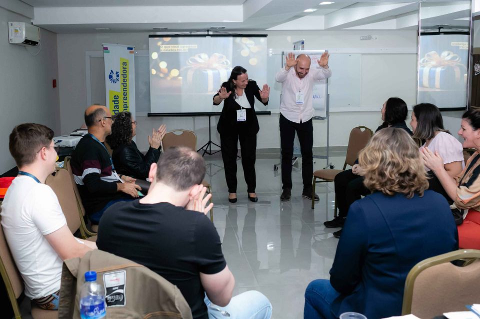 MB Comunicao Empresarial e Organizacional -