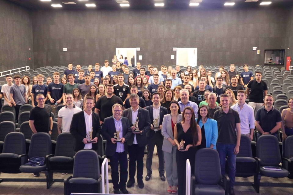 MB Comunicao Empresarial e Organizacional -