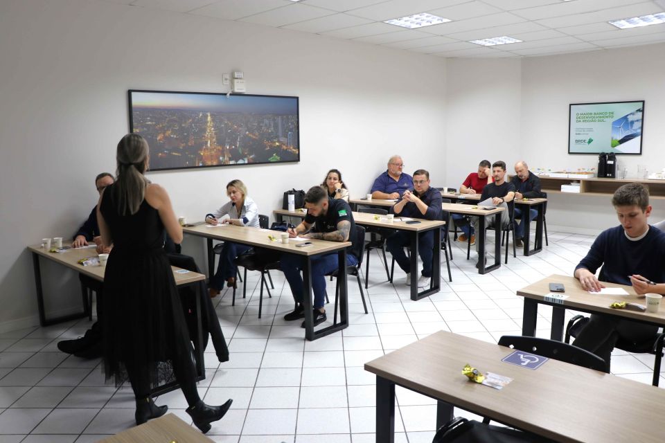 MB Comunicao Empresarial e Organizacional -