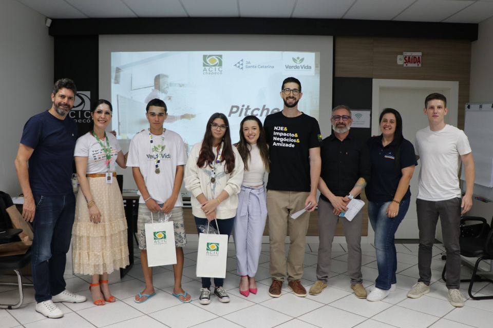MB Comunicao Empresarial e Organizacional -