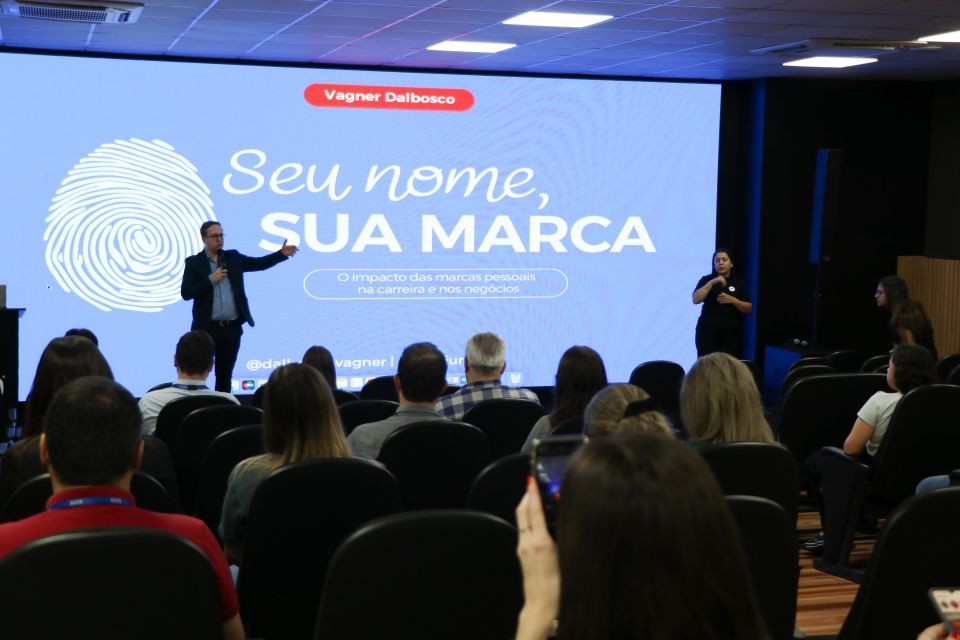 MB Comunicao Empresarial e Organizacional -