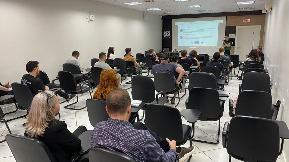 MB Comunicao Empresarial e Organizacional -