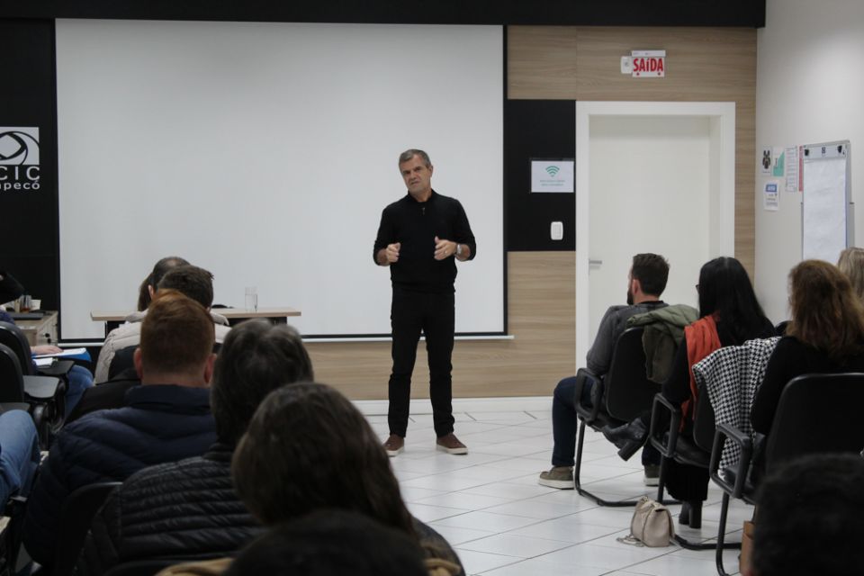 MB Comunicao Empresarial e Organizacional -