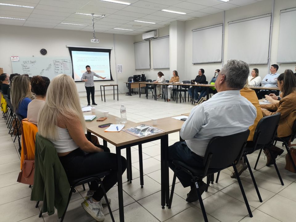 MB Comunicao Empresarial e Organizacional -