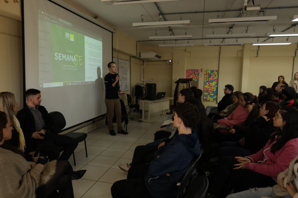 MB Comunicao Empresarial e Organizacional -