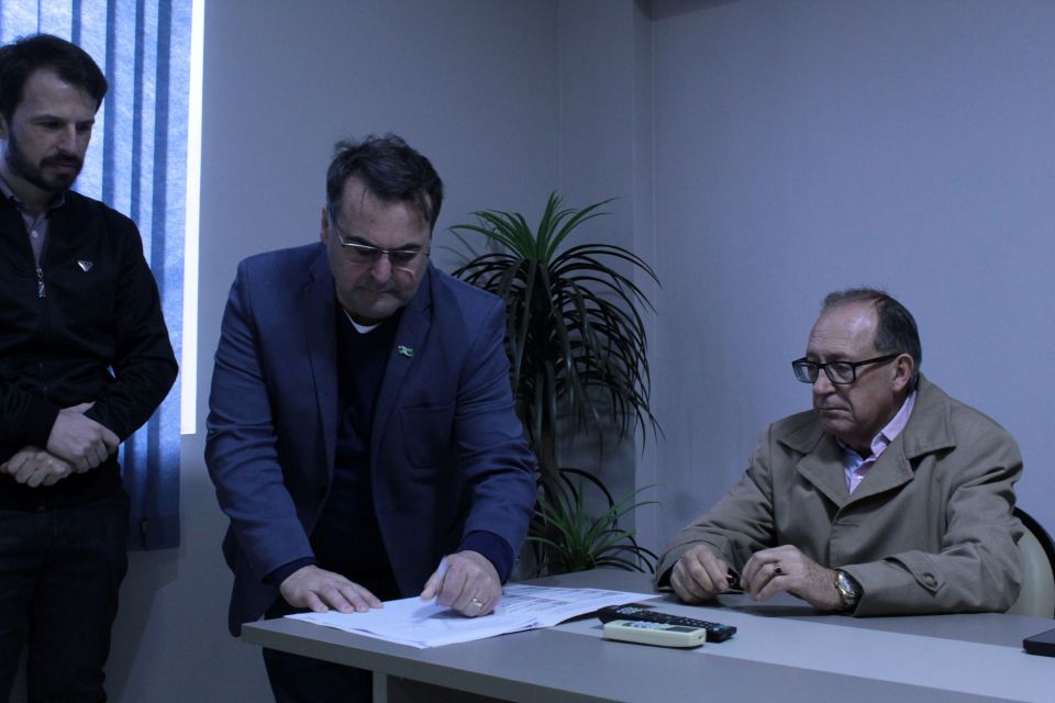 MB Comunicao Empresarial e Organizacional -