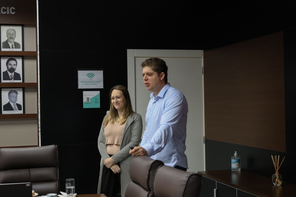 MB Comunicao Empresarial e Organizacional -