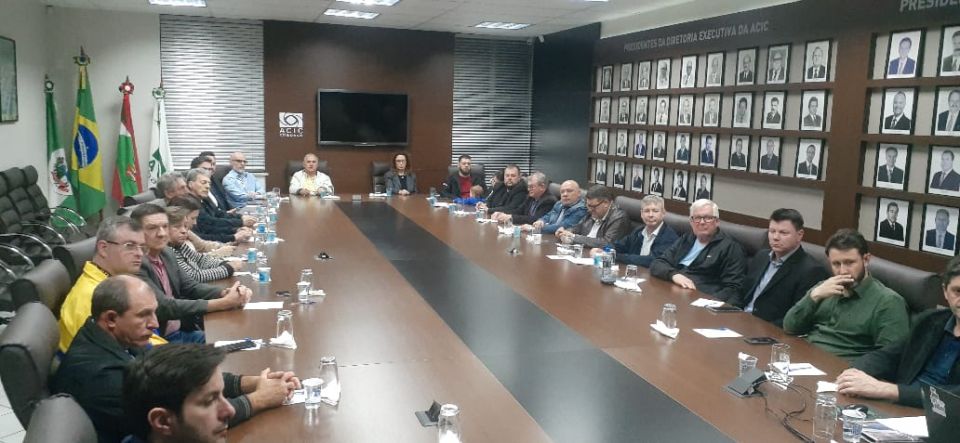 MB Comunicao Empresarial e Organizacional - 