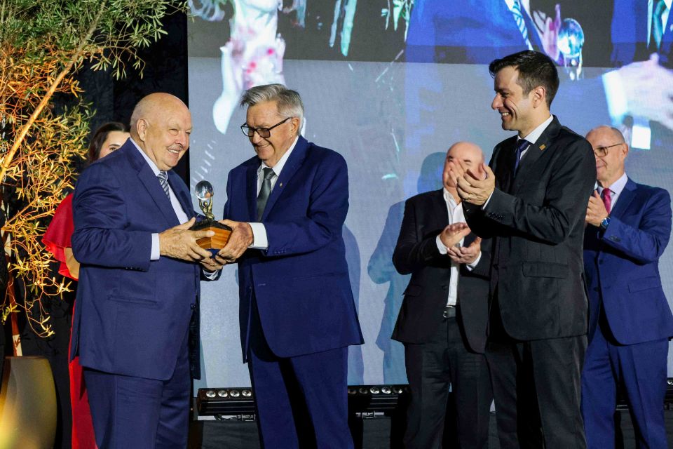 MB Comunicao Empresarial e Organizacional - 