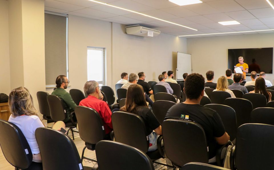 MB Comunicao Empresarial e Organizacional -