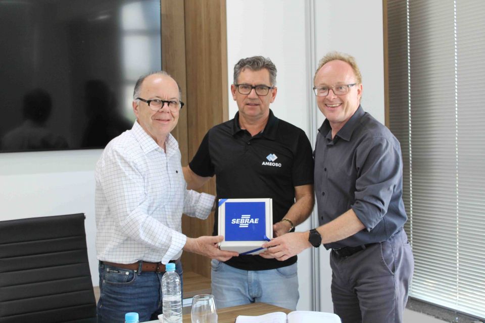 MB Comunicao Empresarial e Organizacional - 