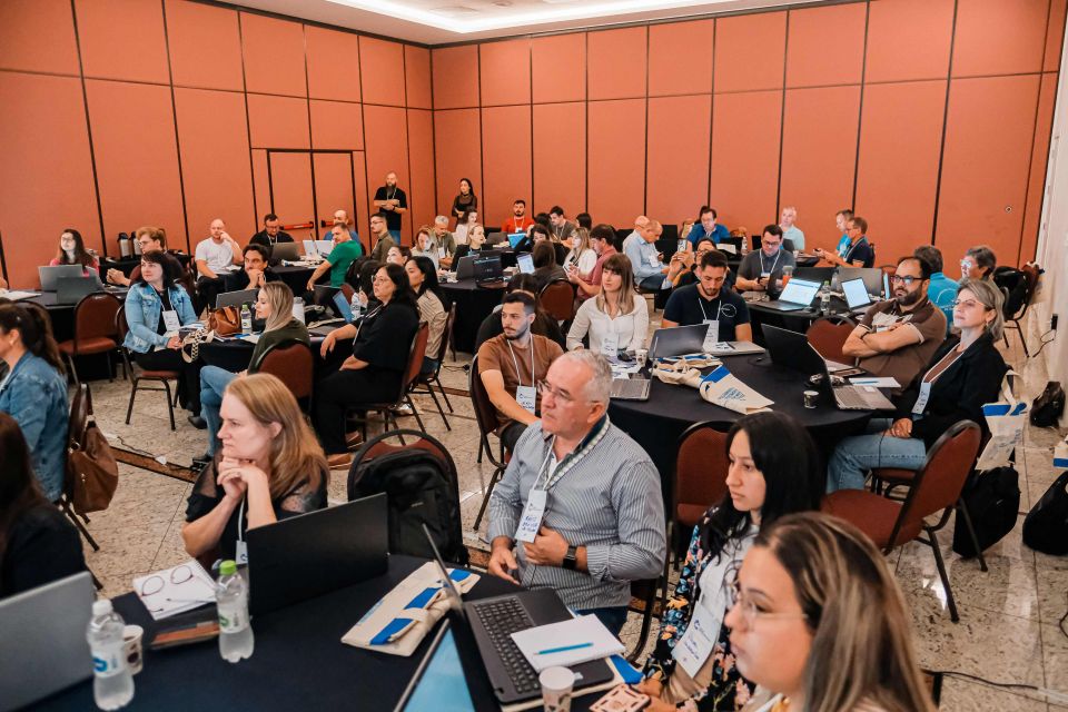 MB Comunicao Empresarial e Organizacional - 