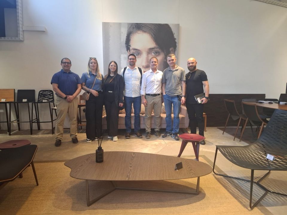 MB Comunicao Empresarial e Organizacional - 