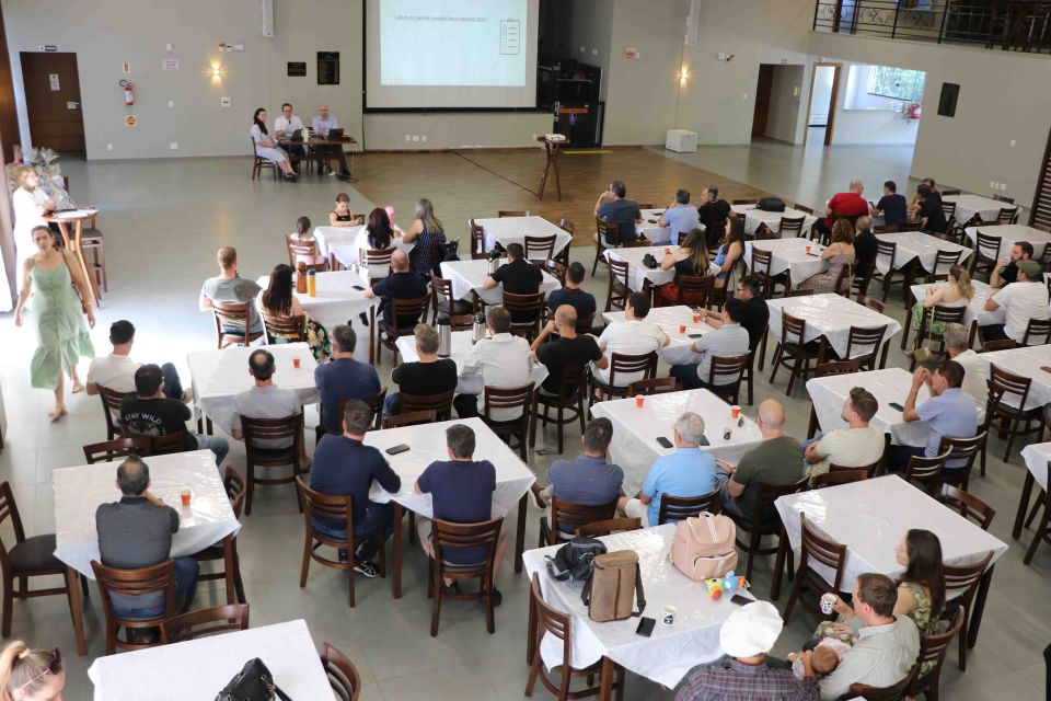 MB Comunicao Empresarial e Organizacional - 