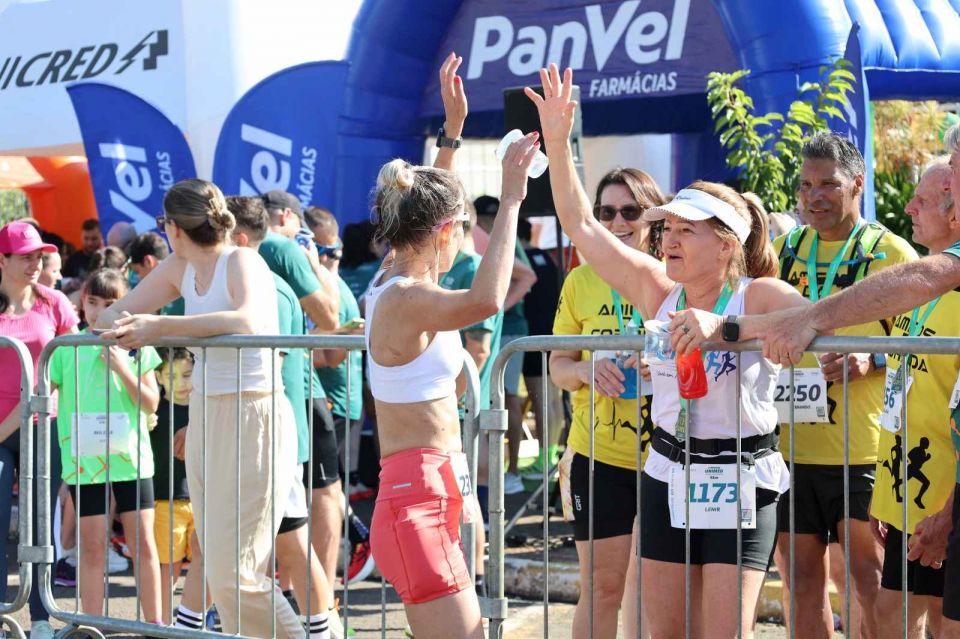 MB Comunicao Empresarial e Organizacional - 