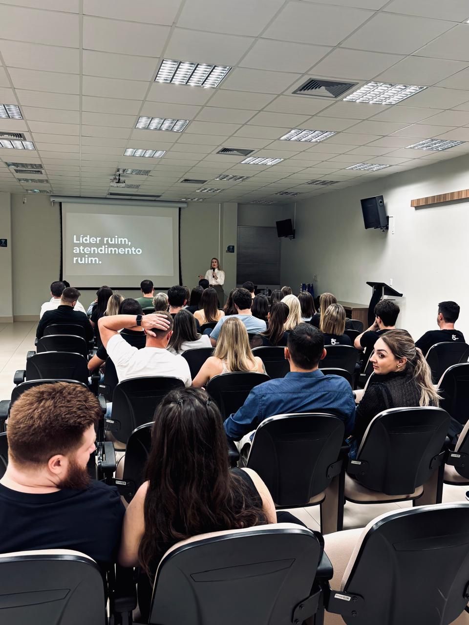 MB Comunicao Empresarial e Organizacional - 