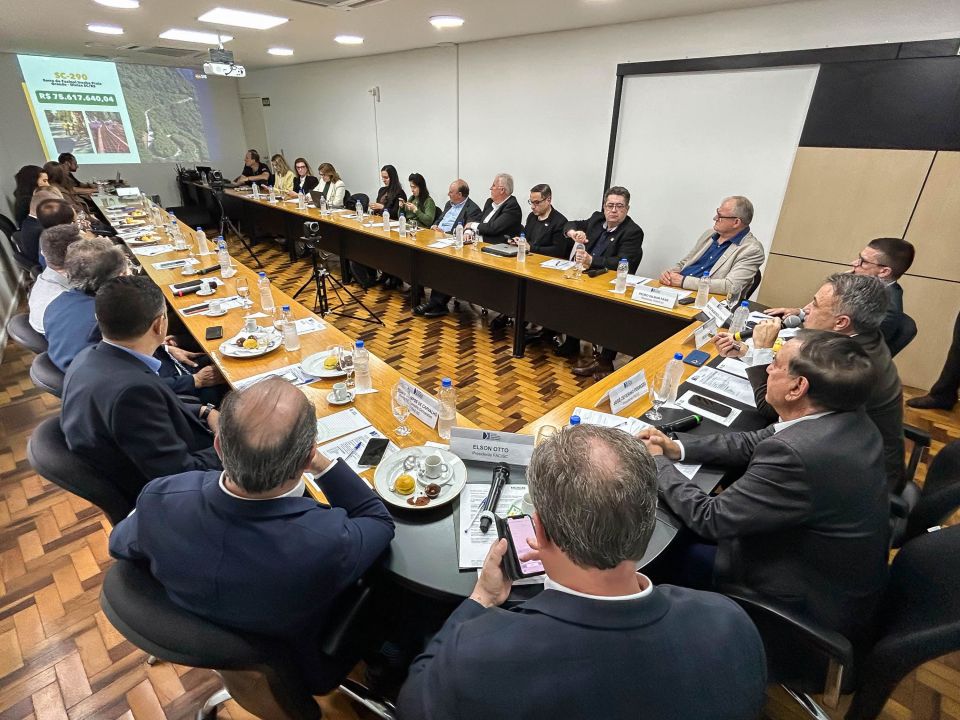 MB Comunica��o Empresarial e Organizacional - 