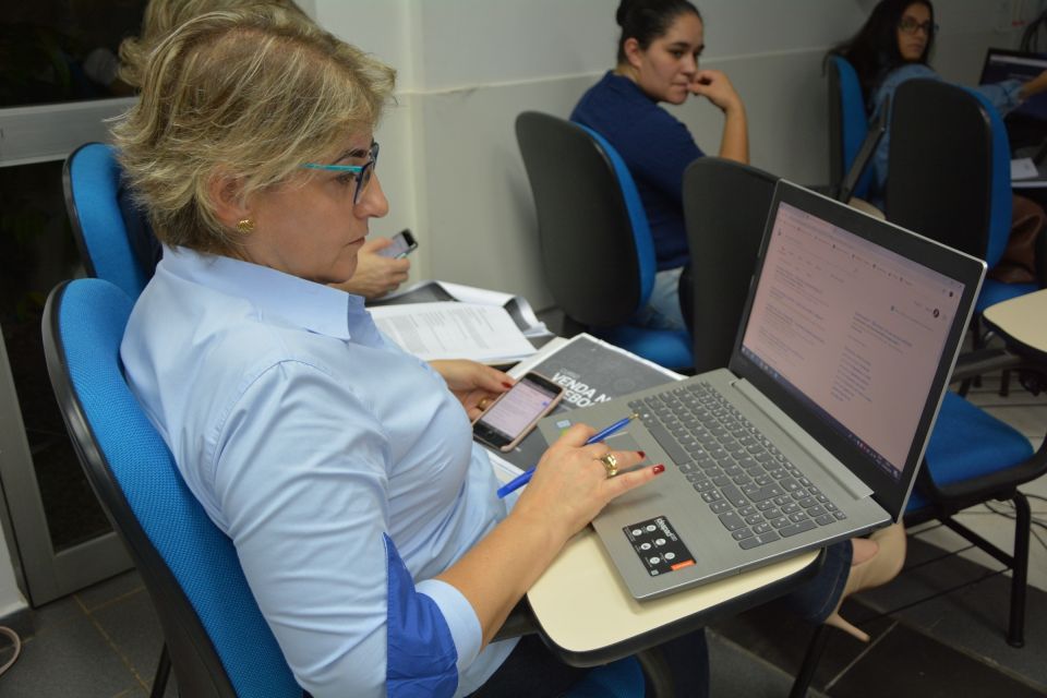 MB Comunicao Empresarial e Organizacional - 