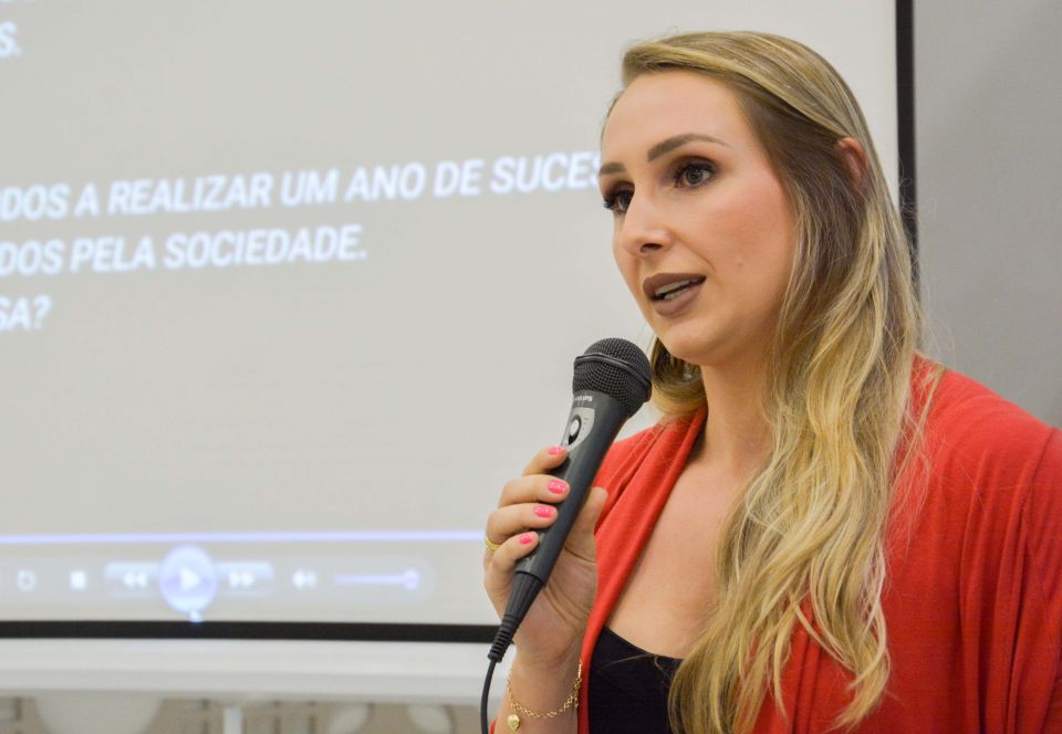 MB Comunicao Empresarial e Organizacional - Presidente da CDL Jovem de Chapec, Suzana Spohr,