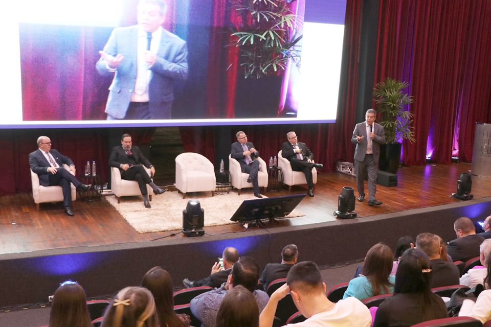MB Comunicao Empresarial e Organizacional -