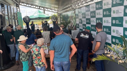 MB Comunica��o Empresarial e Organizacional - Movimento de p�blico foi intenso no espa�o do Sistema CNA/Faesc/Senar e Sindicatos.