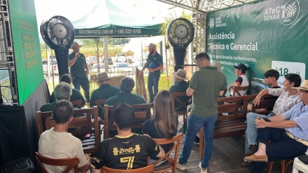 MB Comunica��o Empresarial e Organizacional - Grande p�blico acompanhou a programa��o da Carreta Agro pelo Brasil, que integrou as a��es do Sistema CNA/Faesc/Senar durante o evento.
