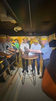 MB Comunica��o Empresarial e Organizacional - Assinatura do Termo de Coopera��o Tecnica e Financeira com a Aurora Coop para o fortalecimento das cadeias produtivas foi realizada na Carreta Agro Pelo Brasil. (Fotos: Fotos Keli Magri/MB)