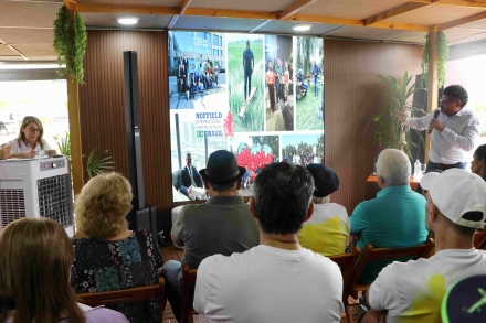 MB Comunica��o Empresarial e Organizacional - Durante a palestra, Guilherme aborda cases internacionais e tend�ncias que fortalecem a competitividade no campo. (Foto: Bruna Roman/MB Comunica��o)