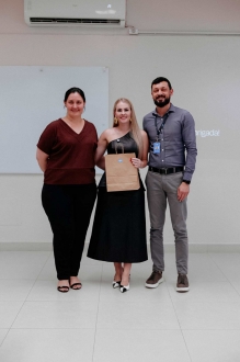 MB Comunica��o Empresarial e Organizacional - O Sebrae/SC foi protagonista de mais uma a��o estrat�gica voltada ao fortalecimento da gest�o p�blica em Chapec�. Na quarta-feira (25/02), no SENAC Chapec�, a institui��o conduziu o m�dulo �T�cnicas de Atendimento: fa�a do atendimento uma �tima experi�ncia�, direcionado aos coordenadores da Aten��o Prim�ria � Sa�de do munic�pio. (Foto: Produ��o Sandra Caron)