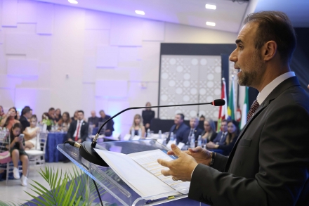 MB Comunica��o Empresarial e Organizacional - Roni Tasca afirmou que defender� pautas estrat�gicas para Chapec� e regi�o (Keli Magri/MB)