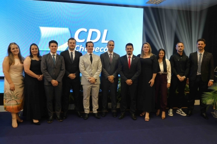 MB Comunica��o Empresarial e Organizacional - Equipe da diretoria da CDL Jovem (Keli Magri/MB)