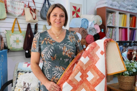 MB Comunica��o Empresarial e Organizacional - H� 7 anos, Paula Toazza comanda a Esta��o Patchwork em Chapec� (Keli Magri/MB Comunica��o)