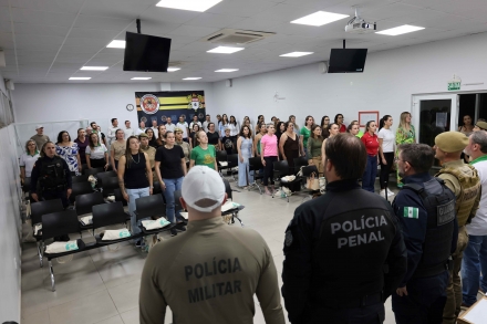 MB Comunica��o Empresarial e Organizacional - A proposta � consolidar o aprendizado de forma din�mica e colaborativa, estimular o trabalho em equipe, a coopera��o e a lideran�a entre as participantes. (Foto: D�bora Favretto/ MB Comunica��o)