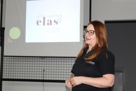 MB Comunica��o Empresarial e Organizacional - Coordenadora do programa, M�rcia Biffi, destacou que o projeto apoia o crescimento das mulheres de forma completa, com orienta��o, capacita��o e incentivo. (Fotos Keli Magri/MB Comunica��o)