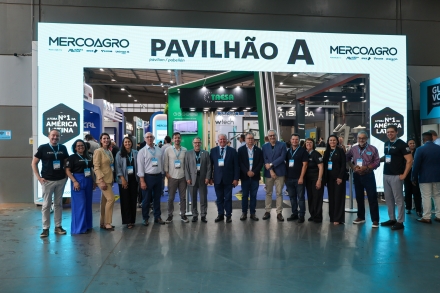 MB Comunica��o Empresarial e Organizacional - Dirigentes da ACIC de Chapec�. (Foto: Sara Bellaver/MB Comunica��o)