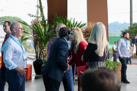 MB Comunica��o Empresarial e Organizacional - Autoridades e fornecedores celebram a realiza��o da 14� edi��o. (Foto: Sara Bellaver/MB Comunica��o)