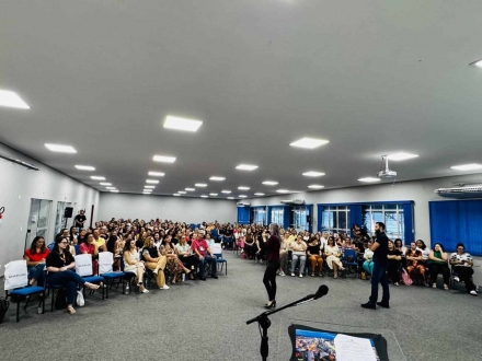 MB Comunica��o Empresarial e Organizacional - A atividade reuniu profissionais da educa��o em um momento de forma��o e inspira��o, com foco no fortalecimento da lideran�a escolar e na melhoria dos processos de gest�o. (Foto: Sebrae/SC)