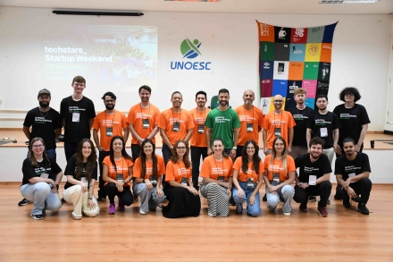 MB Comunica��o Empresarial e Organizacional - A metodologia, reconhecida mundialmente, prop�e que equipes multidisciplinares validem problemas reais, desenvolvam solu��es e apresentem seus projetos. (Foto: Divulga��o/Sebrae/SC)