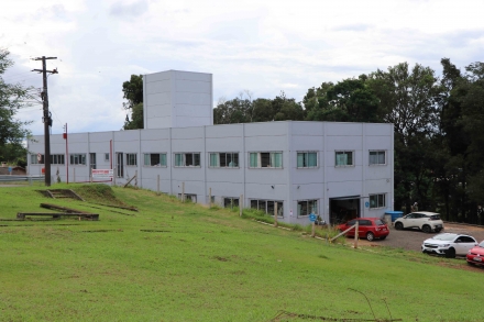 MB Comunica��o Empresarial e Organizacional - Uma das entidades beneficiadas com recursos provenientes da N�cleoStore, iniciativa que destina o lucro da venda de produtos personalizados durante os simp�sios para a��es sociais ( Foto MB Comunica��o/Karina Ogliari Barilli)