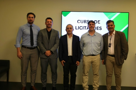 MB Comunica��o Empresarial e Organizacional - Palestrantes com o presidente do Observat�rio Social, Fernando Ioris e o diretor executivo da CDL, Maur�cio Duarte (Keli Magri/MB)