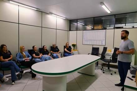 MB Comunica��o Empresarial e Organizacional - Encontro reuniu colaboradoras e familiares de funcion�rios da Credioeste (Keli Magri/MB)