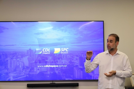 MB Comunica��o Empresarial e Organizacional - Presidente Roni Tasca refor�ou a diretriz de gest�o baseada no controle de despesas e na amplia��o de receitas (Keli Magri/MB Comunica��o) (Keli Magri/MB Comunica��o)