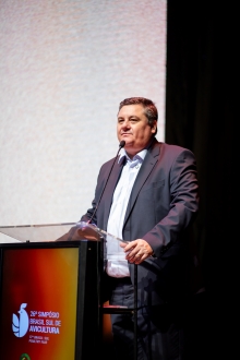 MB Comunica��o Empresarial e Organizacional - Prefeito de Chapec�, Valmor Scolari (Foto: Suellen Santin/MB Comunica��o)