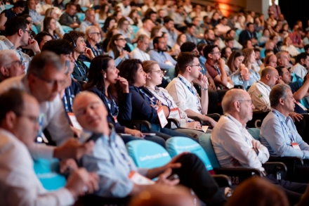 MB Comunica��o Empresarial e Organizacional - programa��o cient�fica do 26� Simp�sio Brasil Sul de Avicultura (SBSA), promovido pelo N�cleo Oeste de M�dicos Veterin�rios e Zootecnistas (Nucleovet), no Centro de Cultura e Eventos de Chapec�. (Foto: Suellen Santin/MB Comunica��o)