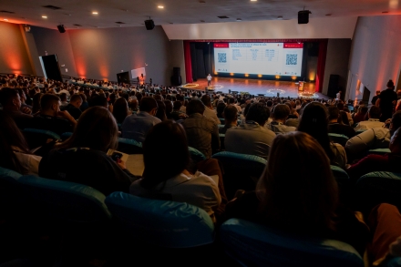 MB Comunica��o Empresarial e Organizacional - A nutri��o de precis�o e seus reflexos no desempenho produtivo e na sa�de das aves estiveram em pauta durante o Bloco Nutri��o do 26� Simp�sio Brasil Sul de Avicultura. (Foto: Suellen Santin/MB Comunica��o)